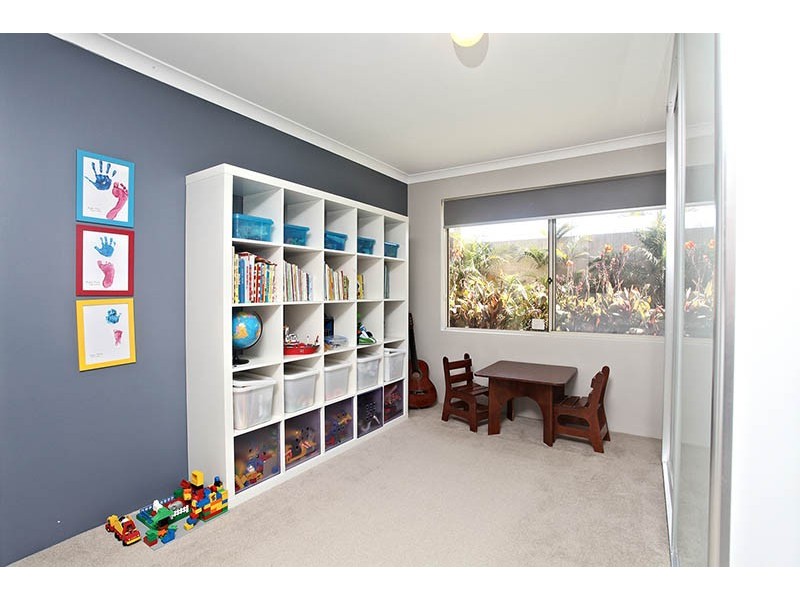 11 Marie Court, Atwell WA 6164