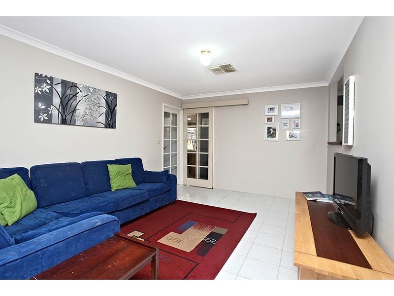 11 Marie Court, Atwell WA 6164