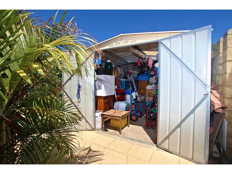 11 Marie Court, Atwell WA 6164