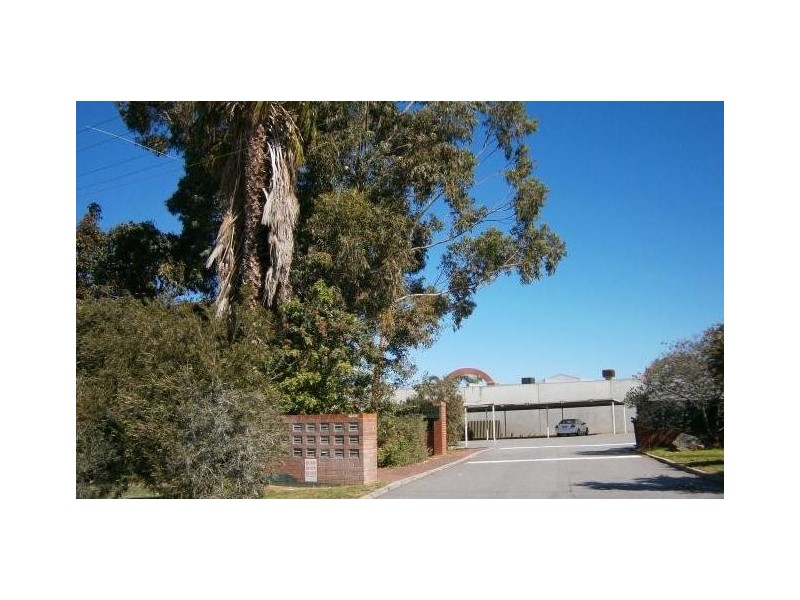 2/3 Burgundy Crescent, Spearwood WA 6163