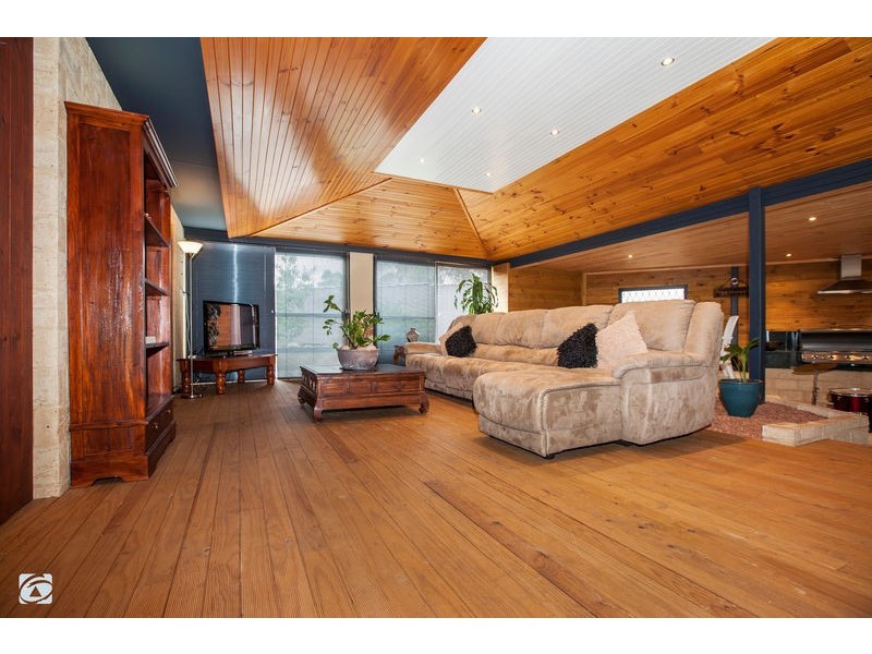 5 Ellery Court, Success WA 6164