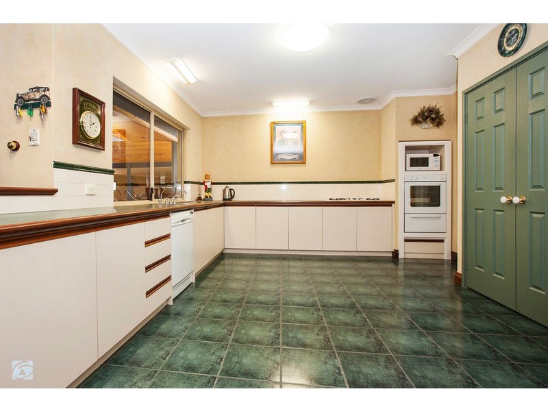 5 Ellery Court, Success WA 6164