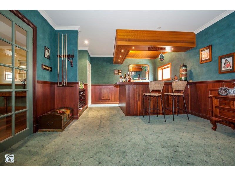 5 Ellery Court, Success WA 6164