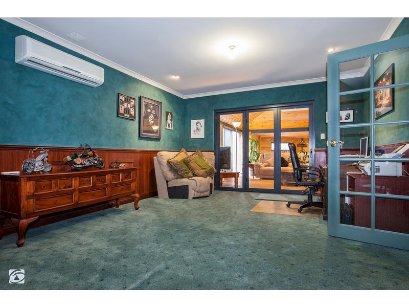 5 Ellery Court, Success WA 6164