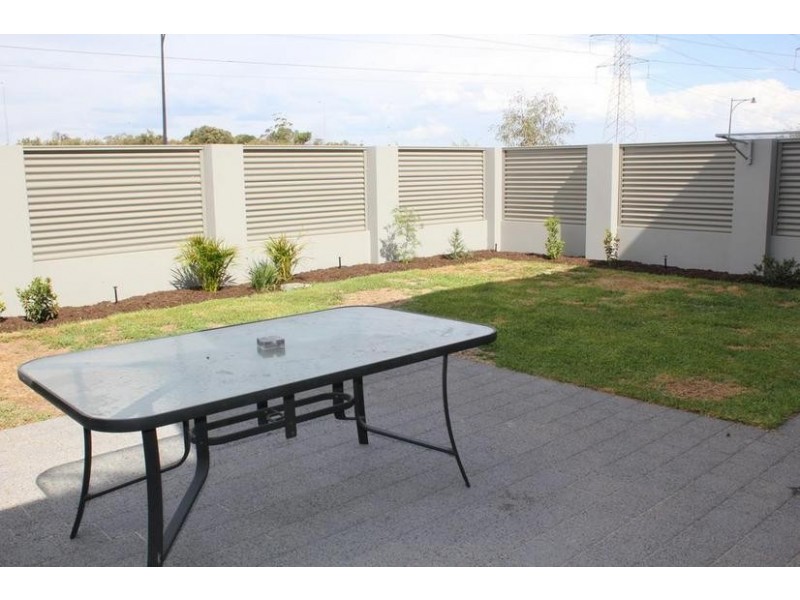 69 Baler Court, Hammond Park WA 6164