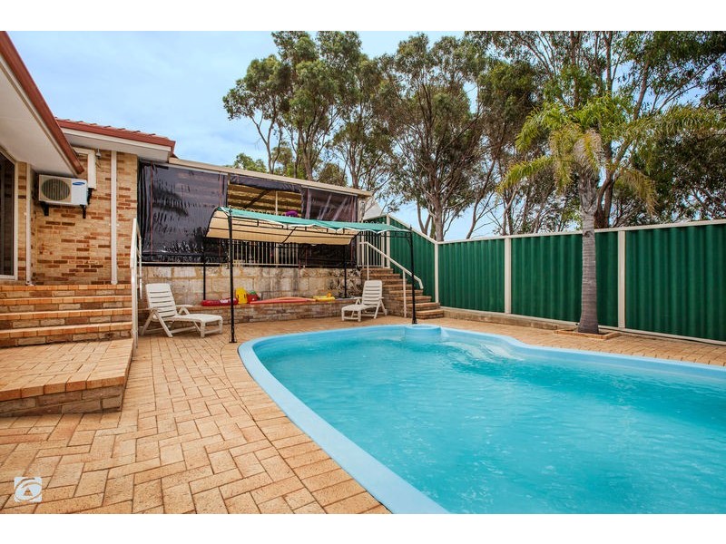 12 Oporto Rise, Coogee WA 6166