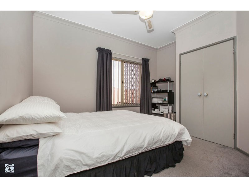 12 Oporto Rise, Coogee WA 6166