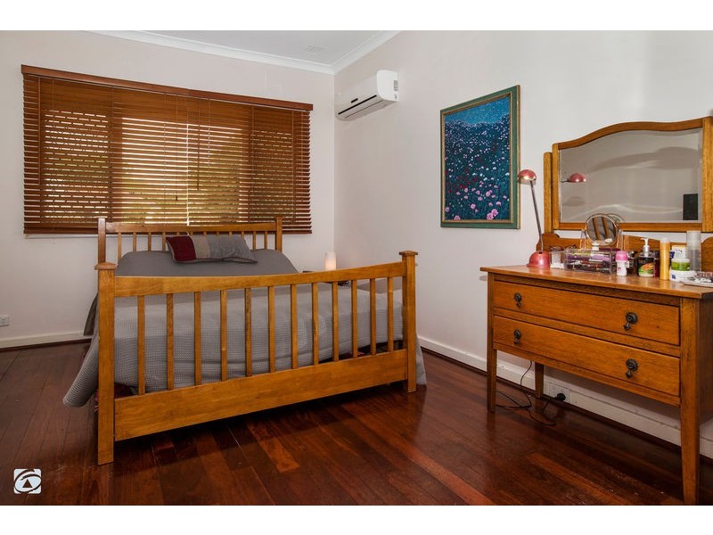 38 Simons Street, Coolbellup WA 6163