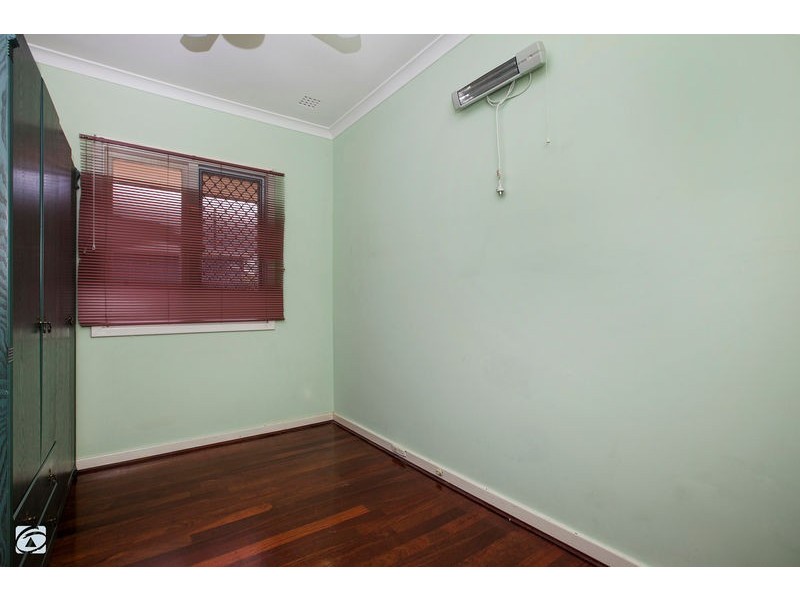 38 Simons Street, Coolbellup WA 6163