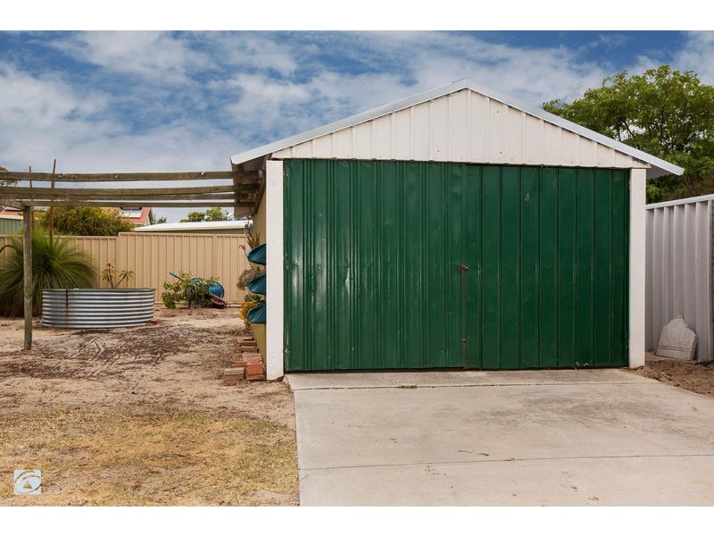 38 Simons Street, Coolbellup WA 6163