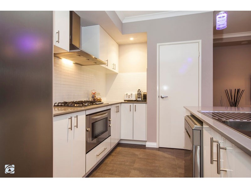 7/26 Charnley Bend, Success WA 6164