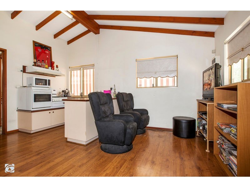 138 Rowley Road, Wandi WA 6167