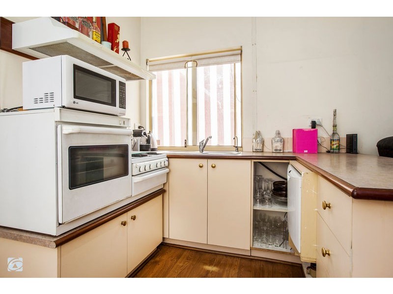 138 Rowley Road, Wandi WA 6167