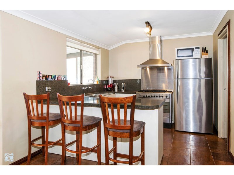 138 Rowley Road, Wandi WA 6167