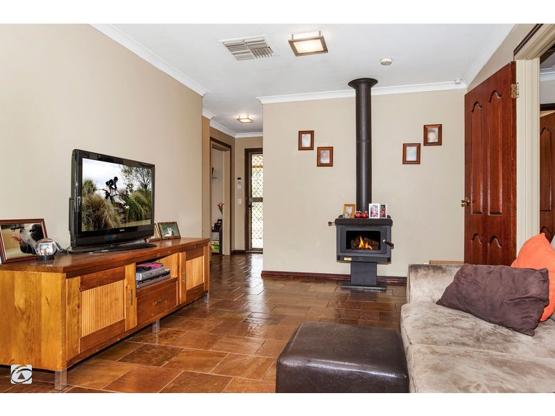 138 Rowley Road, Wandi WA 6167