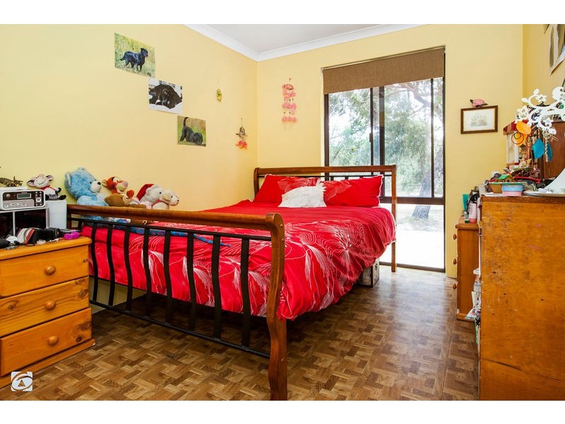 138 Rowley Road, Wandi WA 6167