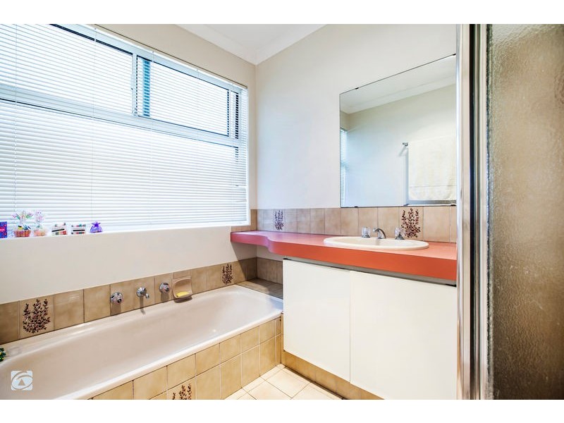 138 Rowley Road, Wandi WA 6167
