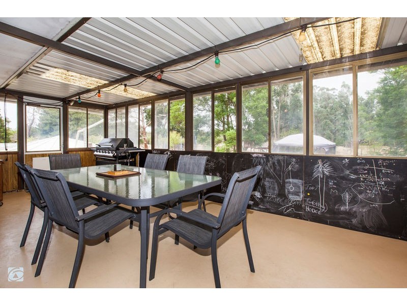 138 Rowley Road, Wandi WA 6167