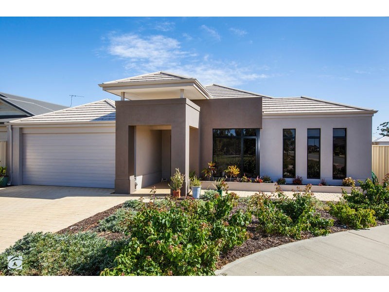 2 Starbush Gardens, Success WA 6164