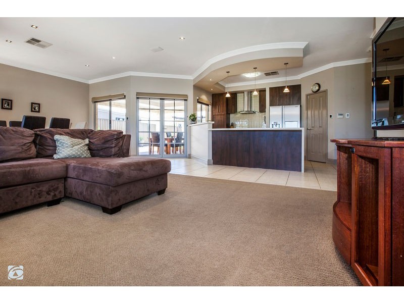 87 Aurora Drive, Atwell WA 6164