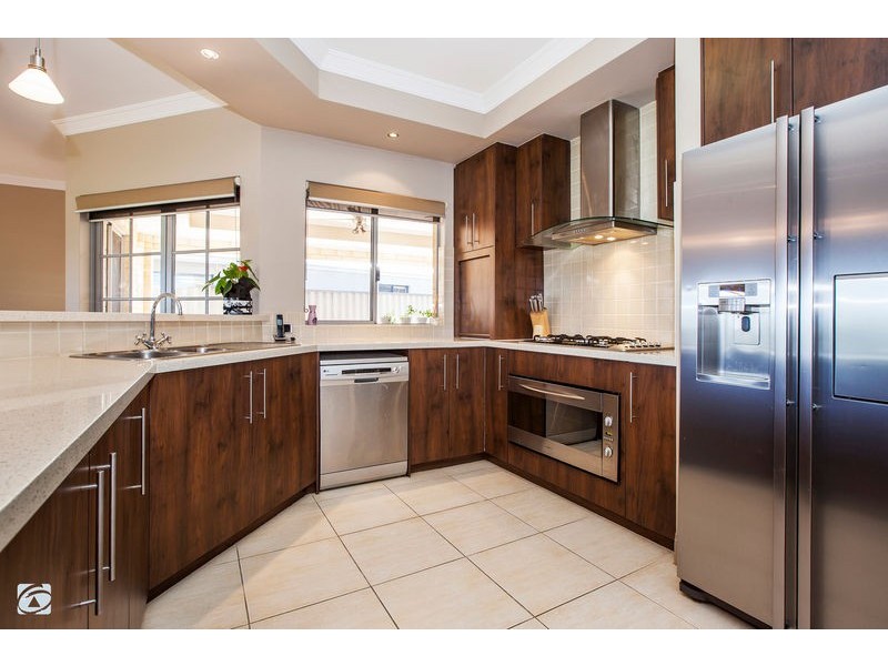 87 Aurora Drive, Atwell WA 6164