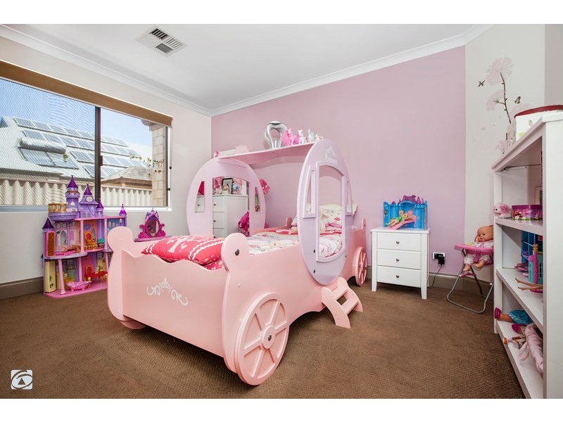 87 Aurora Drive, Atwell WA 6164