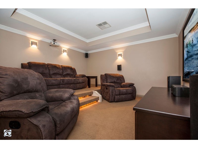 87 Aurora Drive, Atwell WA 6164