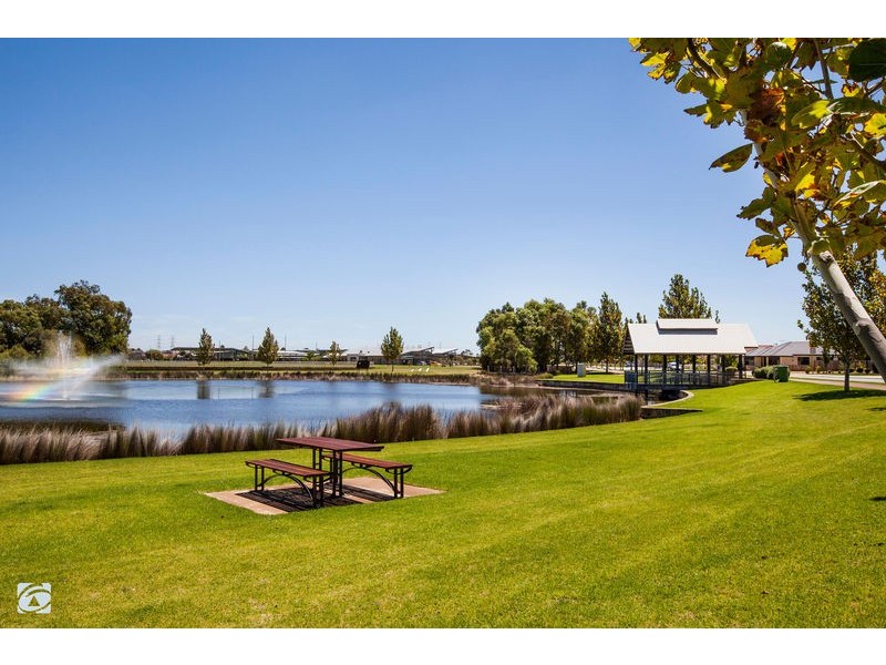 87 Aurora Drive, Atwell WA 6164