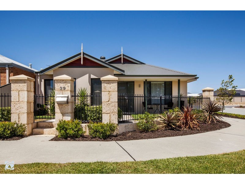 39 Camden Boulevard, Aubin Grove WA 6164