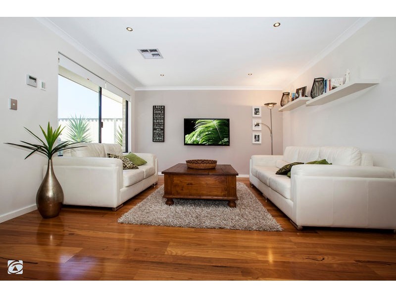 39 Camden Boulevard, Aubin Grove WA 6164