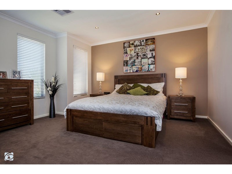 39 Camden Boulevard, Aubin Grove WA 6164