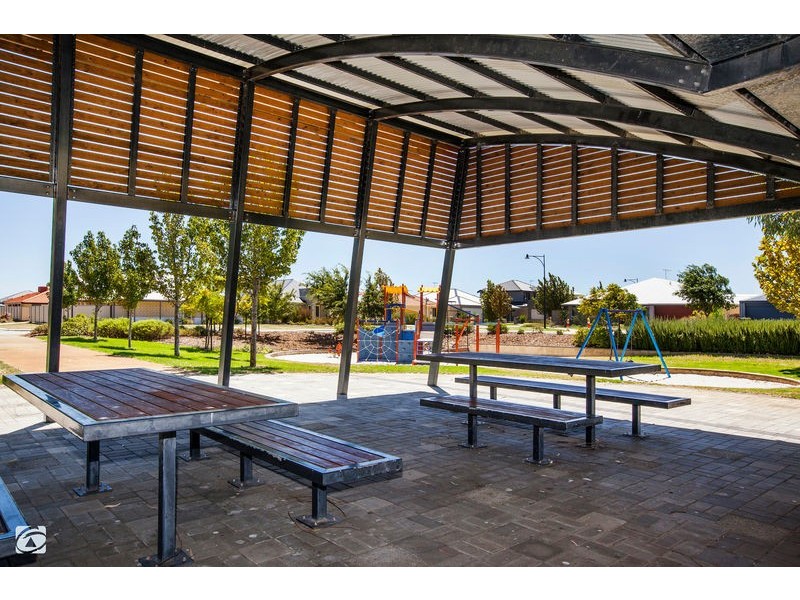 39 Camden Boulevard, Aubin Grove WA 6164