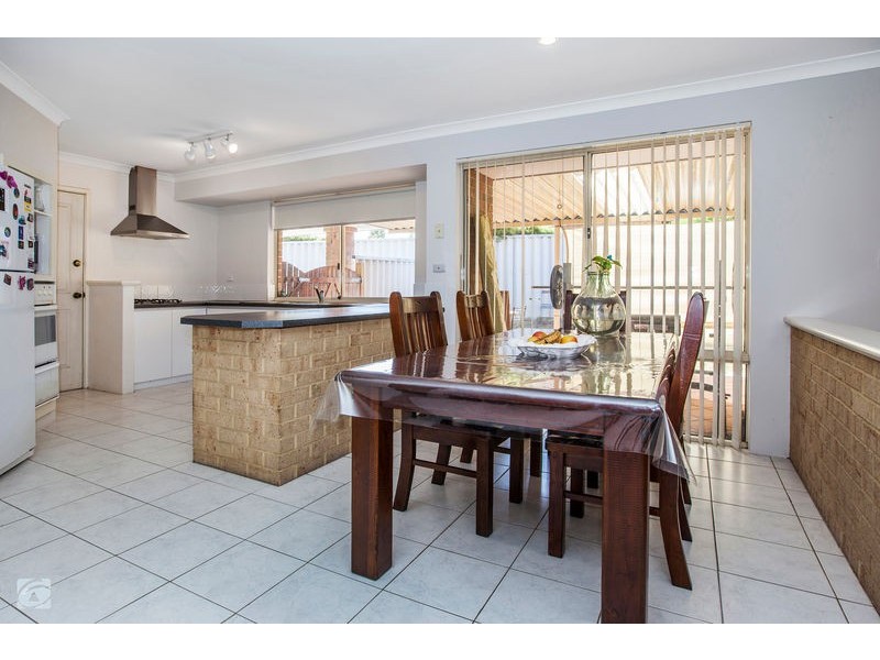 21 Catalpa Crescent, South Lake WA 6164