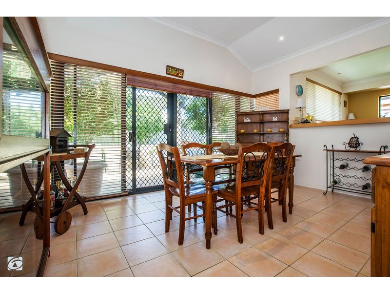 19 Avon Crescent, Atwell WA 6164