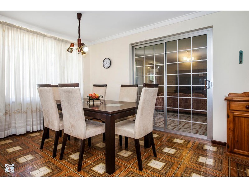 17 Duffield Avenue, Beaconsfield WA 6162