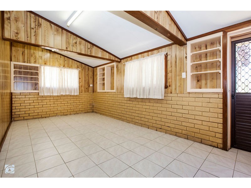 17 Duffield Avenue, Beaconsfield WA 6162