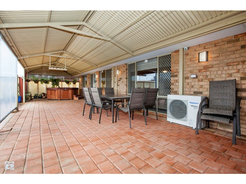 16 Yangebup Road, Yangebup WA 6164