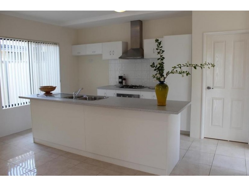 6A Spruce Terrace, Aubin Grove WA 6164