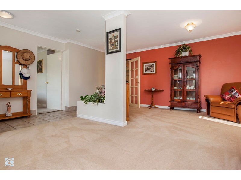 6 Dusenberg Mews, Atwell WA 6164