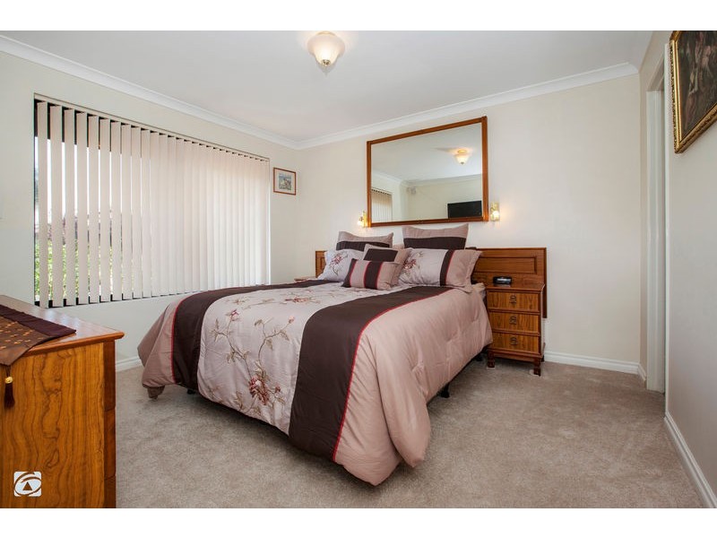 6 Dusenberg Mews, Atwell WA 6164