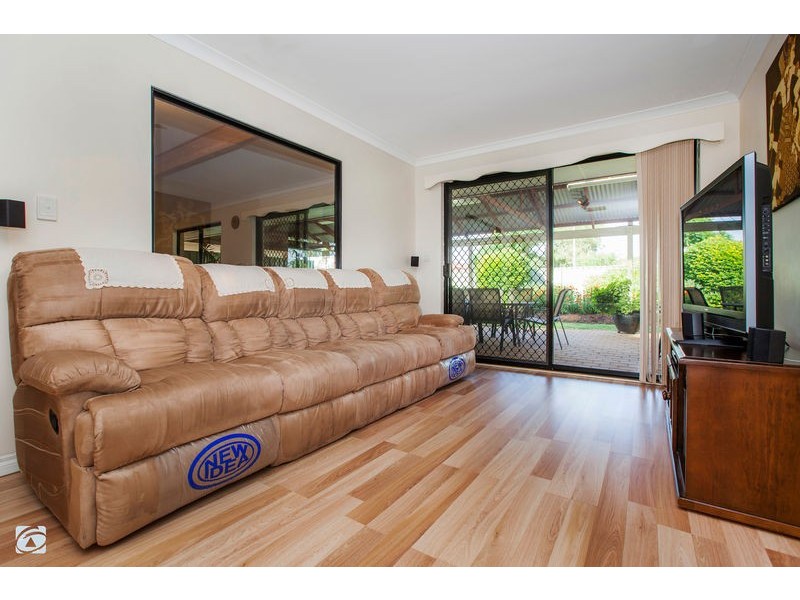 6 Dusenberg Mews, Atwell WA 6164