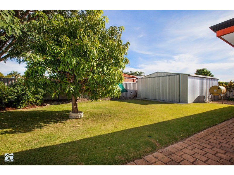 6 Dusenberg Mews, Atwell WA 6164