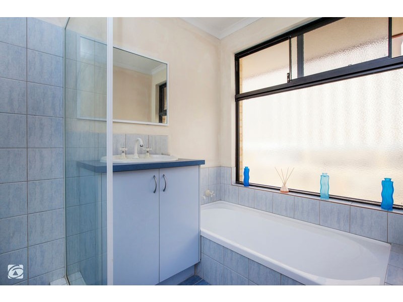 6 Beroona Way, South Lake WA 6164