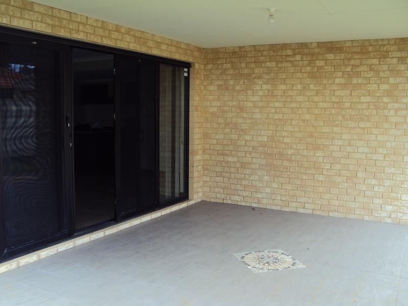 5 Warrego Street, Hammond Park WA 6164