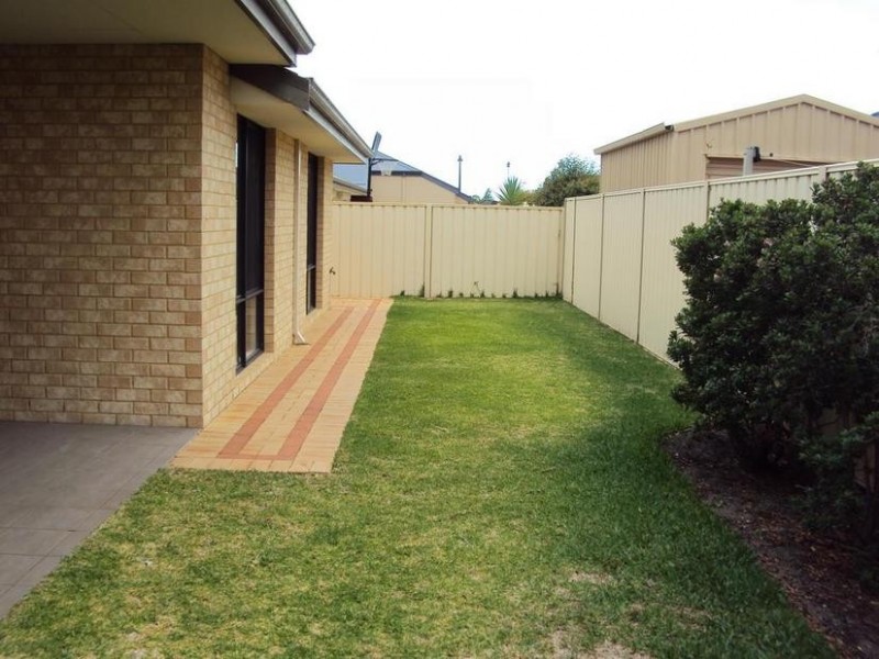 5 Warrego Street, Hammond Park WA 6164