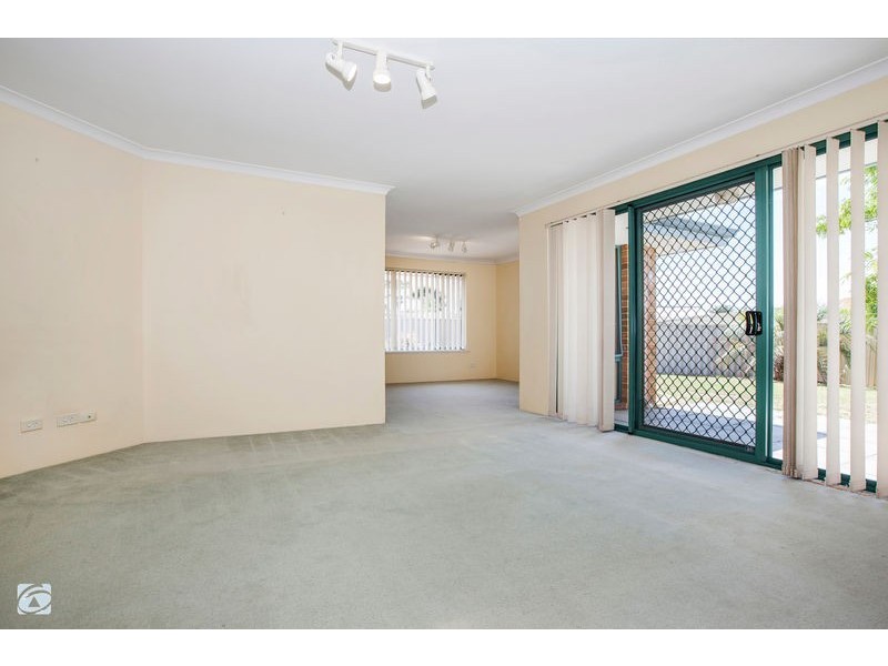 11 Ploughshare Place, South Lake WA 6164