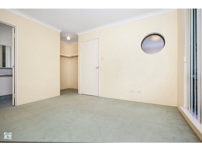 11 Ploughshare Place, South Lake WA 6164