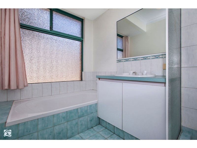 11 Ploughshare Place, South Lake WA 6164