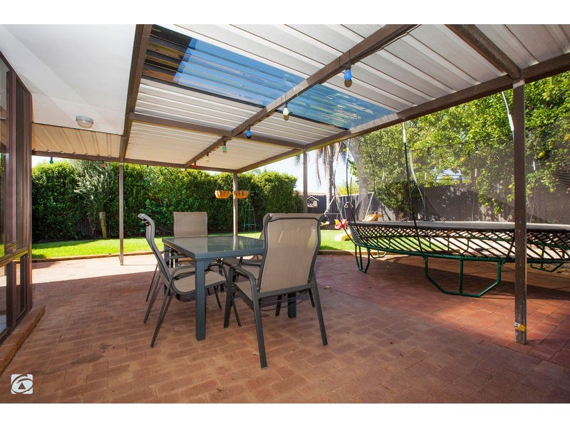 6 Beech Court, South Lake WA 6164