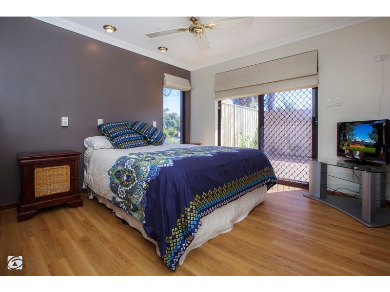 6 Beech Court, South Lake WA 6164